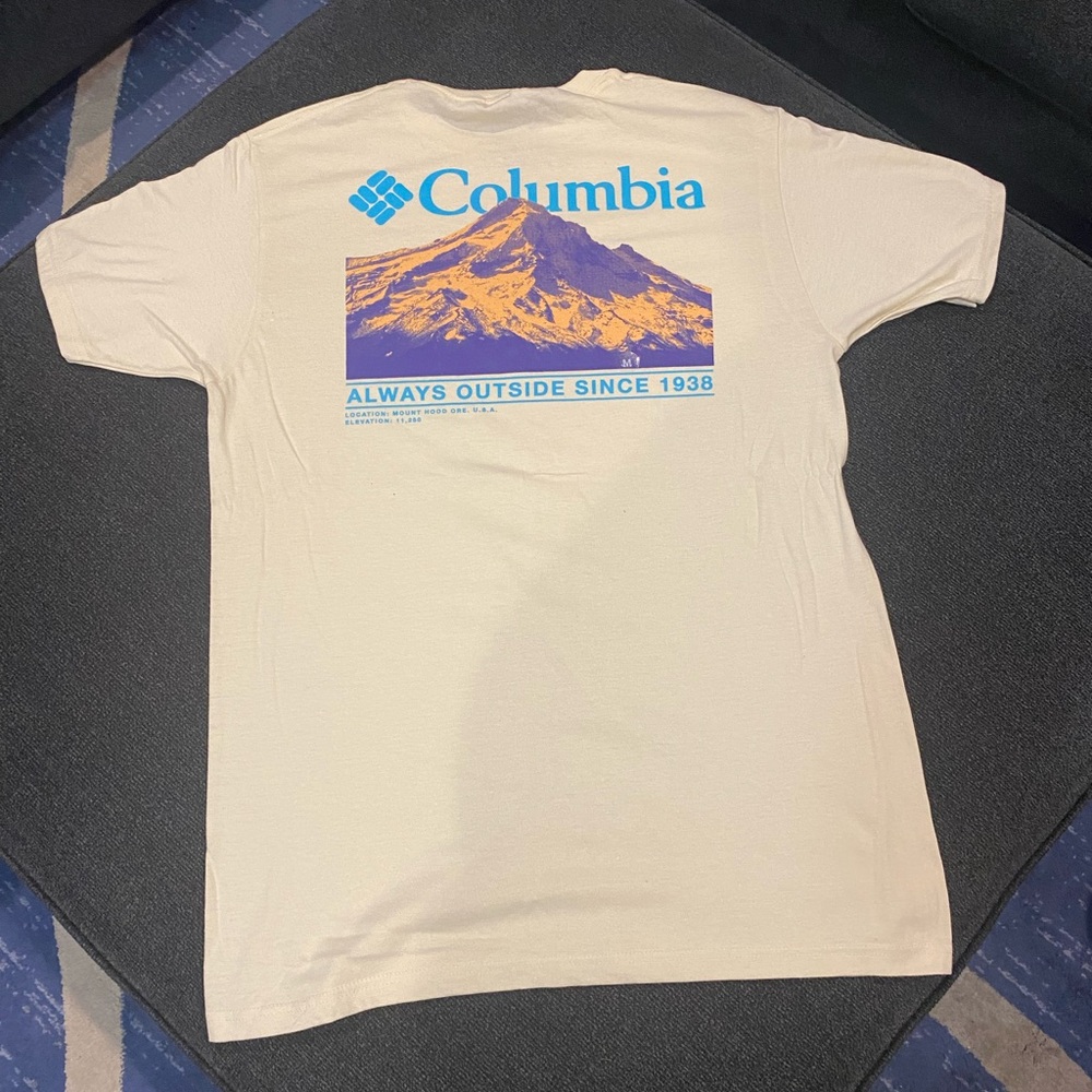 Men Mountain Columbia shirt
